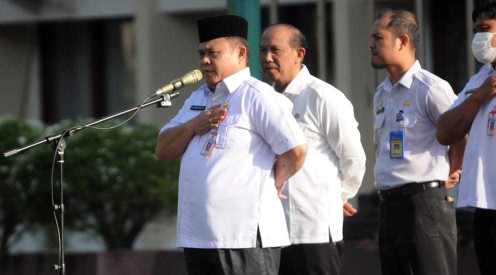 Jelang Pemilu 2024, Plt Sekda Kobar Pimpin ASN dan PPNPN Ucap Ikrar Netralitas Pegawai