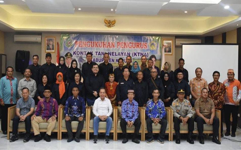 Pengurus Baru KTNA Kapuas Resmi Dilantik, Ini Harapan Bupati