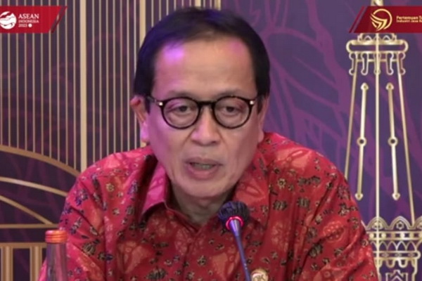 Dian Ediana Warning Penetapan suku Bunga