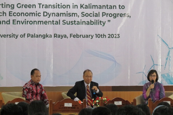 Gelar Kuliah Umum, UPR Bahas Masa Transisi Hijau Kalimantan
