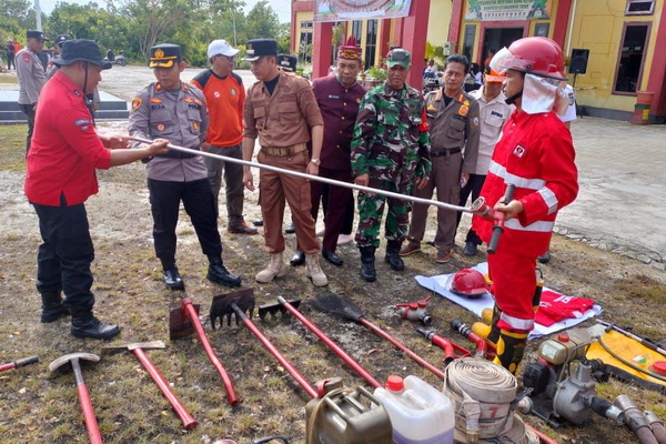 Kecamatan MB Ketapang Gelar Apel dan Simulasi Siaga Karhutla