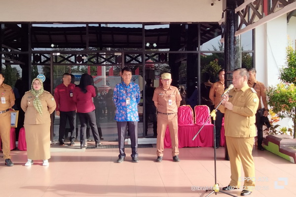 Bupati Kotim Janji akan Cari Solusi Pertahankan Tenaga Kontrak