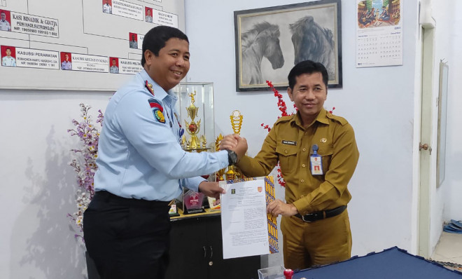 Disdukcapil Kobar dan Lapas Pangkalan Bun Teken Perjanjian Kerjasama Validasi NIK bagi Warga Binaan