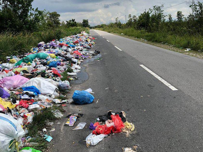 Sampah Menumpuk di Jalan Baun Bango, Warga Minta Dinas Terkait Sediakan Tempat Pembuangan