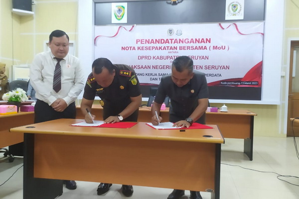 DPRD Seruyan dan Kejari Teken Kerja Sama Bidang Hukum Perdata dan Tata Usaha Negara