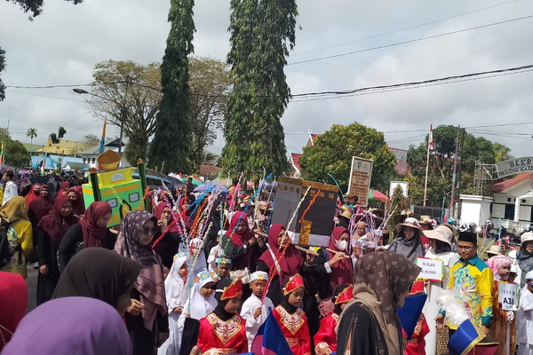 Ribuan Peserta Ramaikan Pawai Tarhib Ramadan