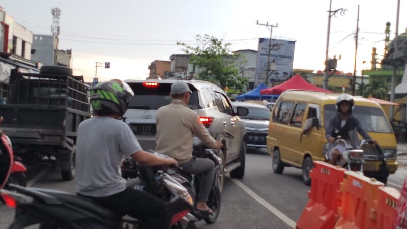 Jalan Pangeran Antasari Kerap Macet usai Jadi Lokasi Favorit Ngabuburit