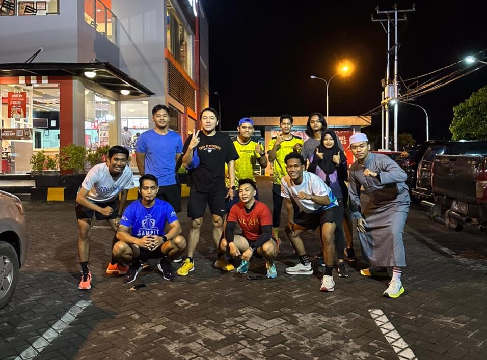 Mengenal Komunitas AMRunners di Sampit, Membangunkan Sahur sambil Berlari