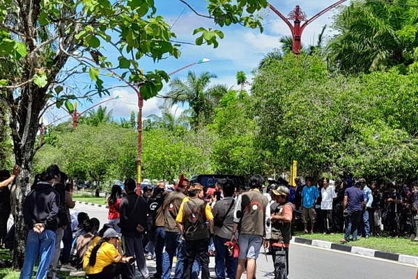 Tuntut Kejelasan Wilayah TORA, Warga Bukit Tunggal Geruduk Kantor ATR BPN Palangka Raya