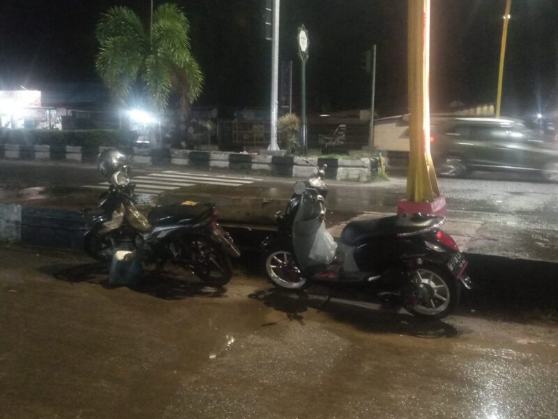 Dua Sepeda Motor Terlibat Kecelakaan di Perempatan Terowongan Nur Mentaya – WMP