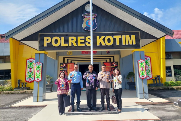 Bantu Tangkap DPO yang Kabur, Polres Kotim Terima Penghargaan dari Kemenkumham Kalteng