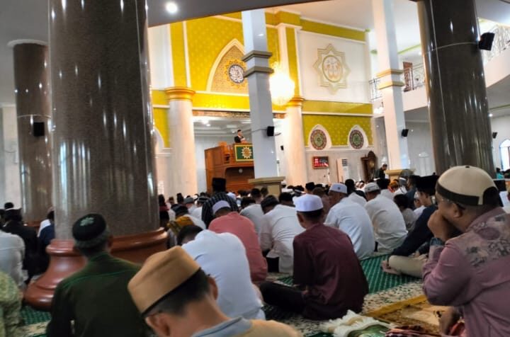 Warga Muhammadiyah Palangka Raya Ikuti Shalat Idul Fitri di Masjid Darul Arqam