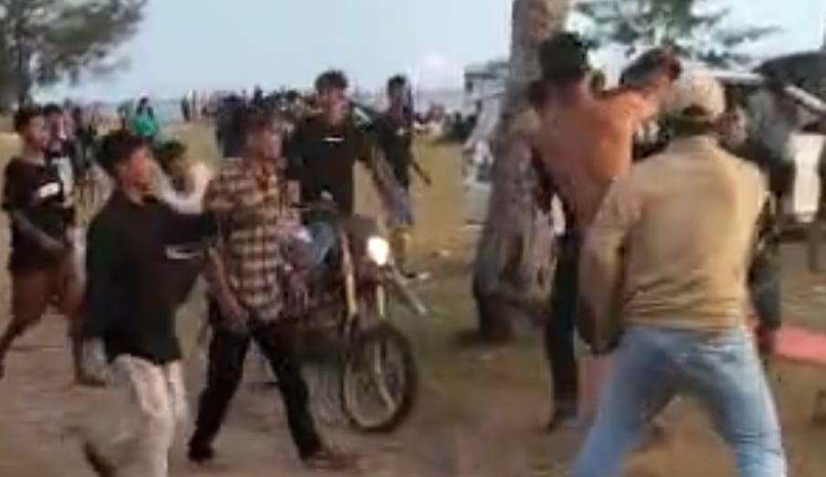 Polisi Selidiki Video Viral Perkelahian Remaja di Pinggir Pantai Bogam