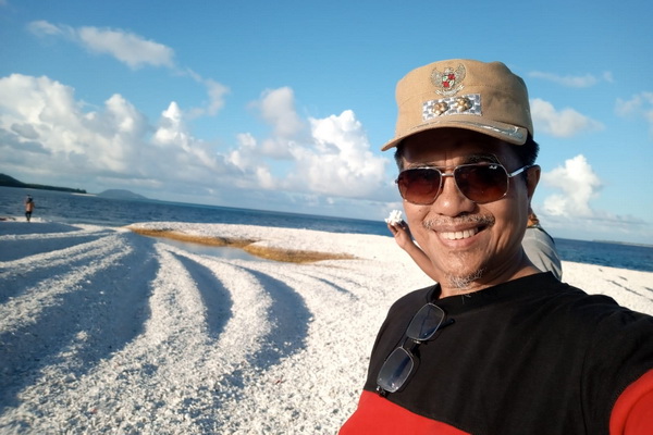 Promosikan Pulau Bahuluang, Wabup Explore Pulau Karang