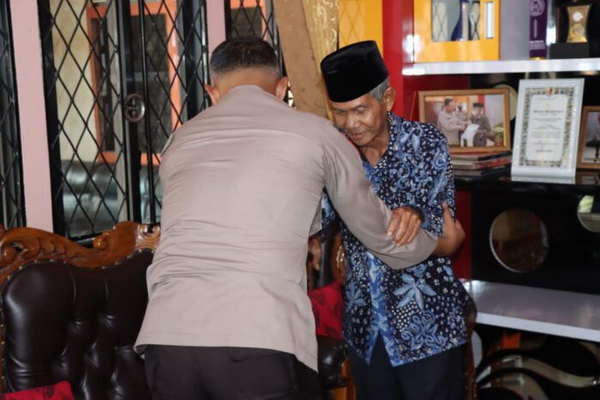Tokoh Masyarakat Melawi M Noor Haz Tutup Usia