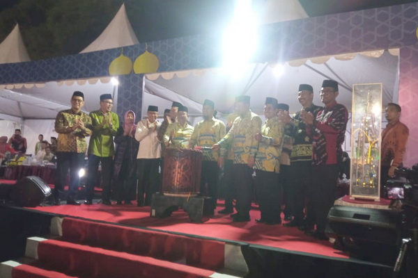 Penabuhan Beduk Oleh Gubernur Sulsel Tandai Pembukaan STQH ke XXXIII di Selayar