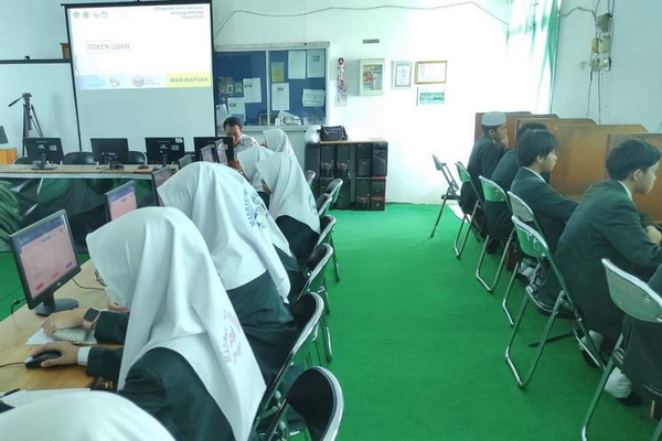 Tujuh Siswa MAN Kapuas Lolos OSN Tingkat Provinsi