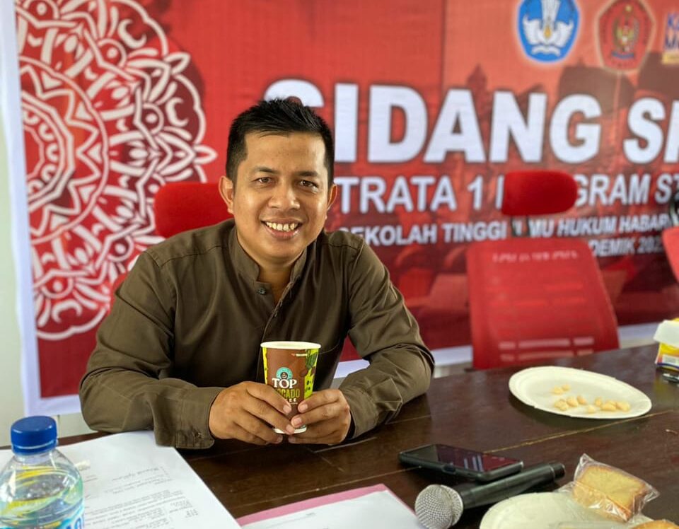 Dosen Ramaikan Pendaftaran Bacaleg di KPU Seruyan