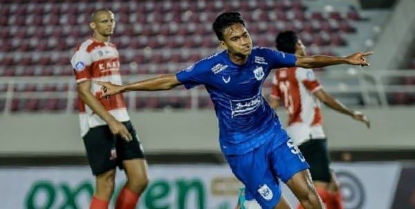 Dipertahankan PSIS Semarang, Gelandang Asal Pangkalan Bun ini Ungkap Target Pribadi