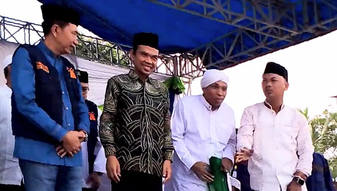 Muhammad Rakhman Ebol dan Nadalsyah Satu Panggung di Acara Tablig Akbar UAS