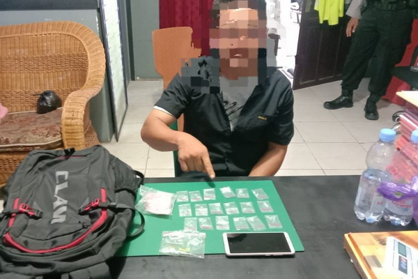 Pengedar Sabu Ini Diciduk Saat Tunggu Pembeli