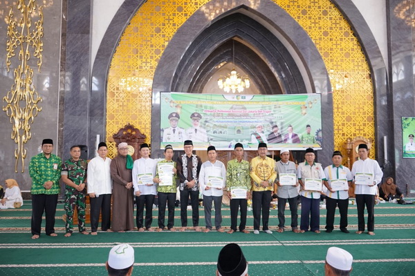 Wali Kota Bantu Operasional untuk Pengurus KUI dan DMI Kecamatan se Palangka Raya
