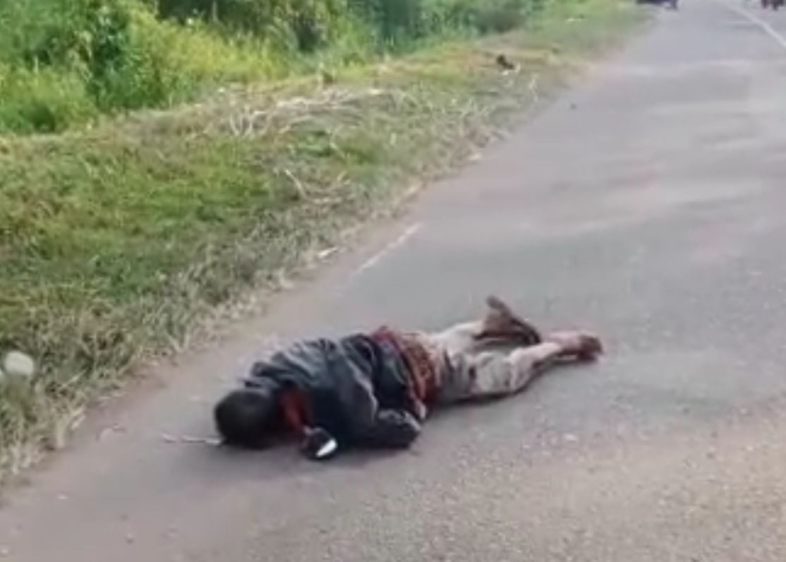 Jalan Berlubang di Lokasi ini Sebabkan Seorang Pria Alami Kecelakaan Tunggal