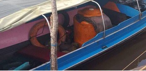 Dihantam Ombak, Kapal Taxi Mendawai Express Karam di Perairan Ujung Malatayur Desa Sei Bakau