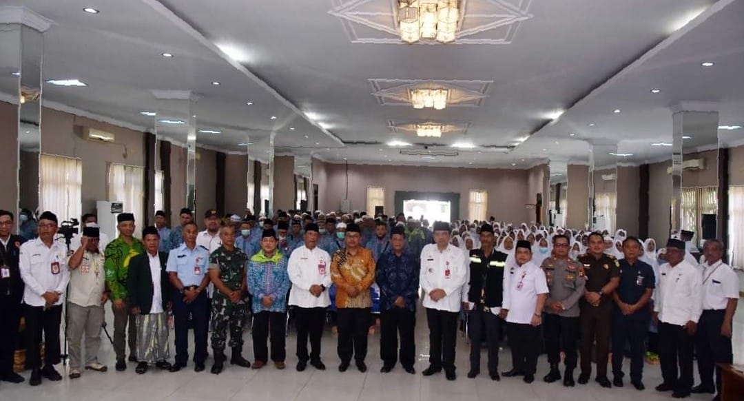 Ratusan Jamaah Haji Asal Kotawaringin Barat Diberangkatkan ke Tanah Suci