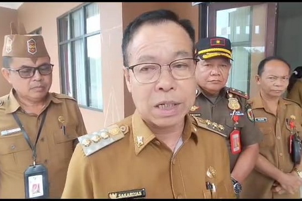 Bupati Katingan Serahkan 294 SK PPPK Guru