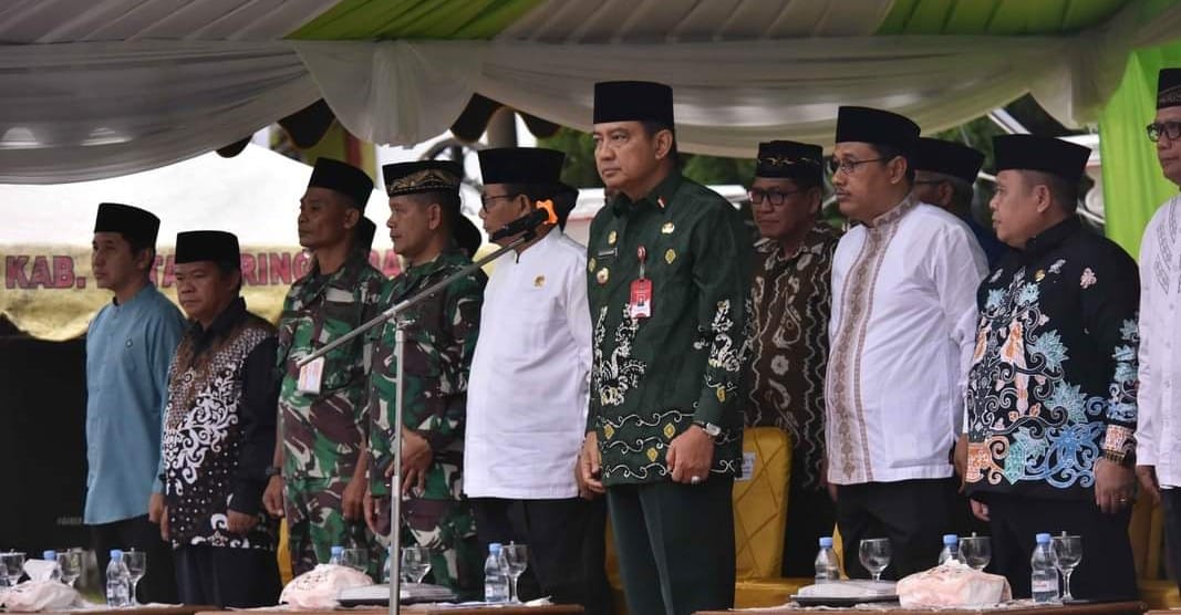 Lepas Pawai Taaruf MTQ ke 53, Pj Bupati Puji Totalitas Warga Kobar