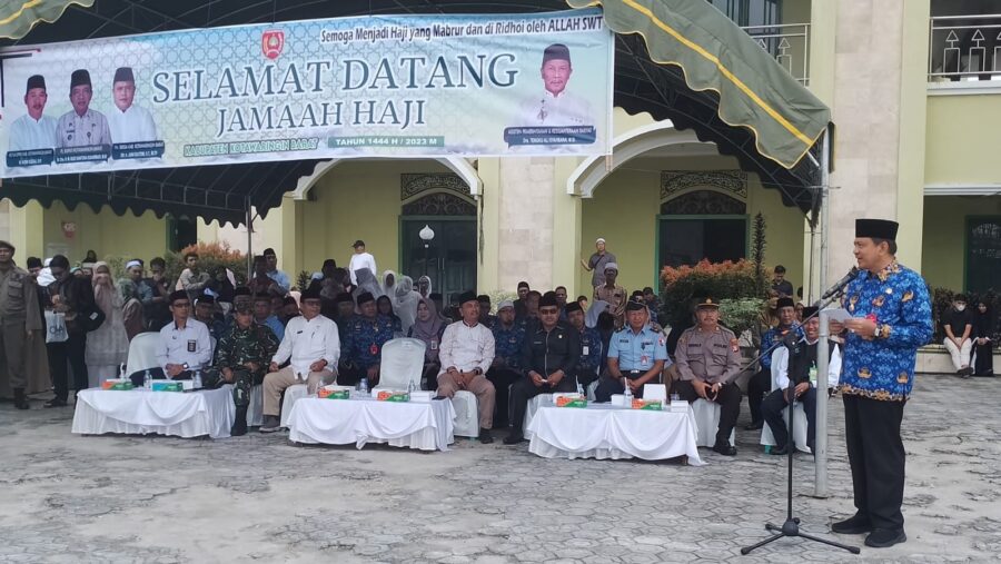 Pj Bupati Budi Santosa Sambut Kedatangan Jemaah Haji Kobar