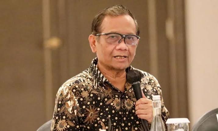 Tuntut Pesangon, Puluhan Eks Karyawan Perusahaan Buah Mengadu ke Mahfud MD