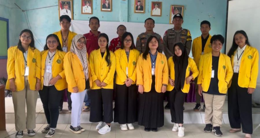 Kelompok 16 KKN UPR Desa Dahian Tunggal Sosialisasikan Hukum Perlindungan Perempuan dan Anak