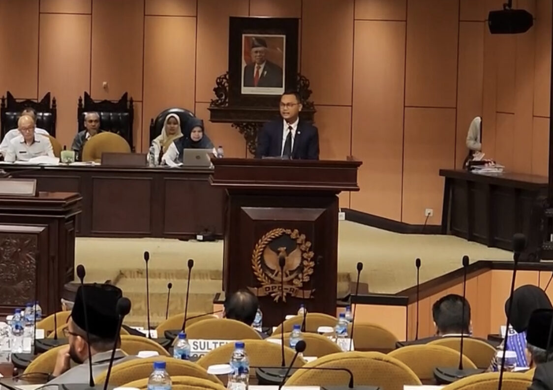 Senator H Muhammad Rakhman Minta Kementerian PUPR Segera Perbaiki Jalan di Kobar
