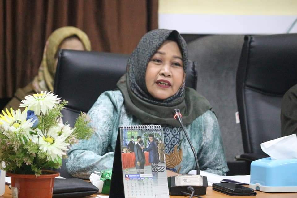 Dewan Minta Orang Tua Awasi Penggunaan Handphone para Anak-anak