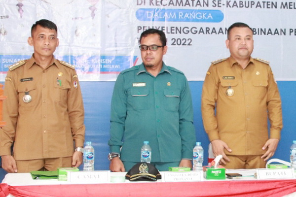 Patuh Pajak, Kecamatan Tanah Pinoh Barat Raih Penghargaan dari KPP Pratama Sintang