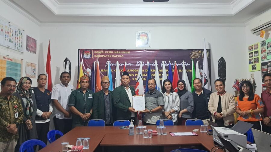 Ketua PKB Kapuas Tommy Saputra Serahkan Berkas DCS ke KPU, Optimis akan Ukir Sejarah 