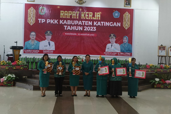 Buka Raker Tim Penggerak PKK, Ini Kata Sakariyas 