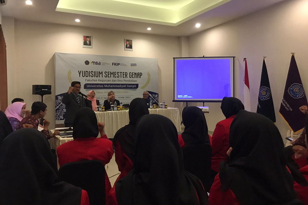 Puluhan Mahasiswa Angkatan Pertama FKIP Universitas Muhammadiyah Sampit Jalani Yudisium