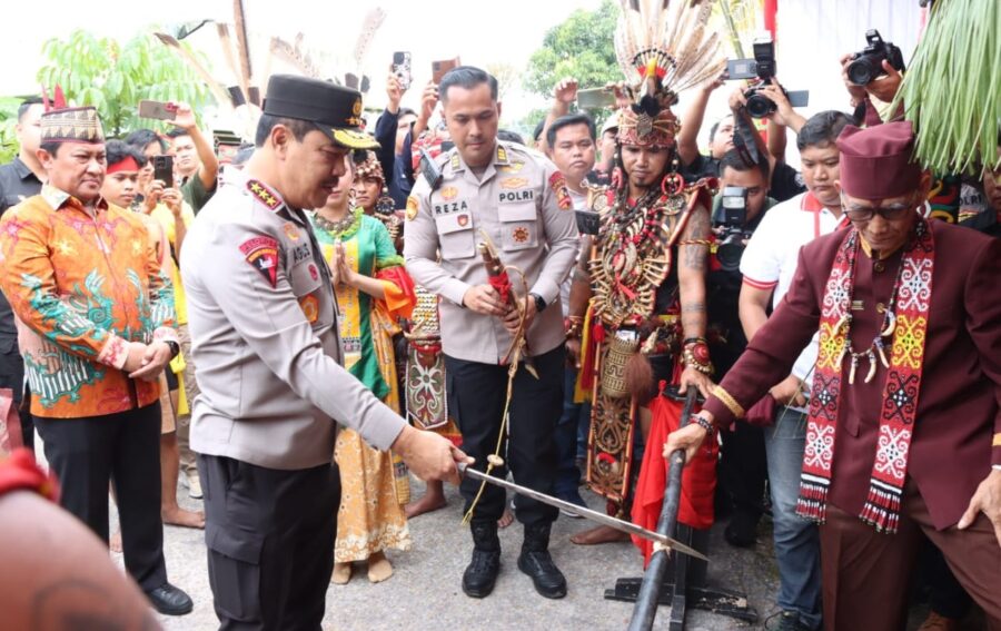 Ini Harapan Wagub untuk Wakapolri Usai Hadiri Hasupa Hasundau dengan Masyarakat Dayak