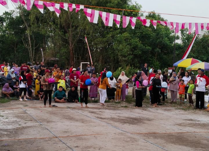 Meriahkan HUT RI Ke-78, Warga Merpati dan Camar RT 18 Kasongan Gelar Banyak Lomba