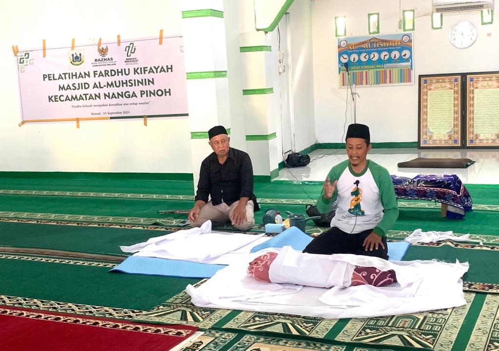 Gandeng BAZNAS, Pengurus Masjid AlMuhsinin Nanga Pinoh Gelar Pelatihan Fardhu Kifayah