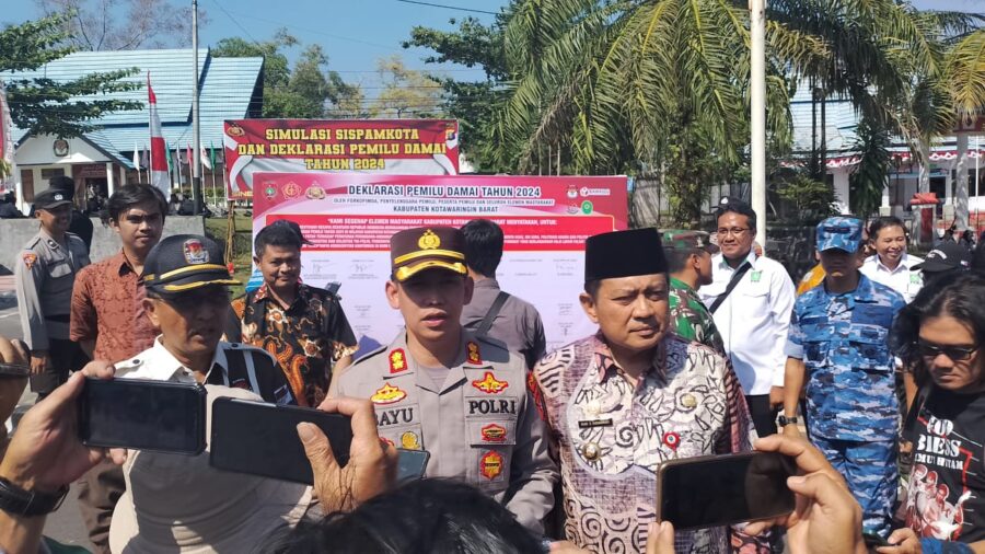 Jelang Pemilu 2024, Polres Kobar Gelar Sispam Kota dan Deklarasi Damai