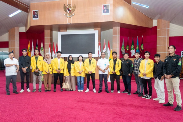 Bahas Penyelesaian Masalah UPR, Rektor dan Jajaran Bersama BEM Gelar Rapat Koordinasi