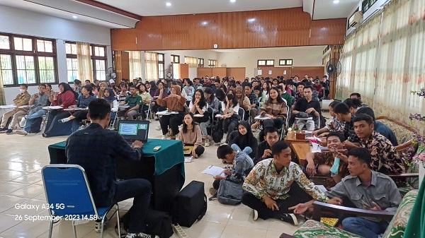 13 Tahun Mengabdi di UPR, Dosen Non PNS ini Kecewa Tidak Diusulkan ke Menpan RB