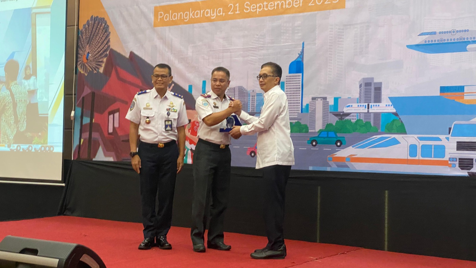 Kadishub Hadiri Rakor Mapping Isu Strategis Prasarana Transportasi dan Integritas Moda di Kalteng
