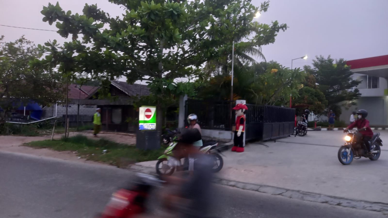 Seorang Siswa Tewas Ditabrak Pelangsir saat Keluar SPBU