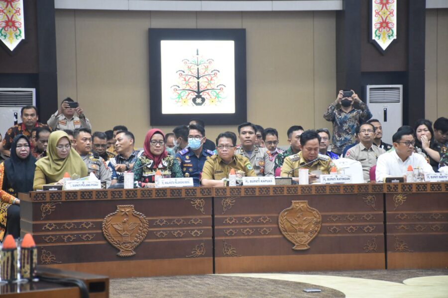 Pj Bupati Kapuas Hadiri Rakor Penanganan Karhutla, Inflasi dan Kemandirian Pangan Akibat El Nino