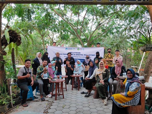 UMKM Binoga Kalampangan Dilatih Digital Marketing Produk
